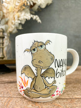 Lade das Bild in den Galerie-Viewer, Namaste Bitches Drache mit Blumen 400ml