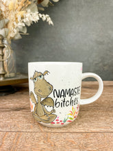 Lade das Bild in den Galerie-Viewer, Namaste Bitches Drache mit Blumen 400ml